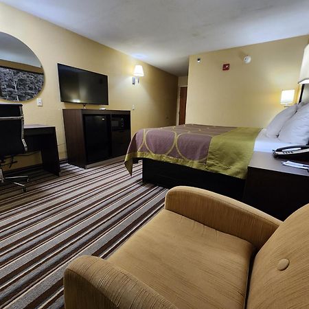 Hotel Super 8 By Wyndham Pine Bluff Esterno foto