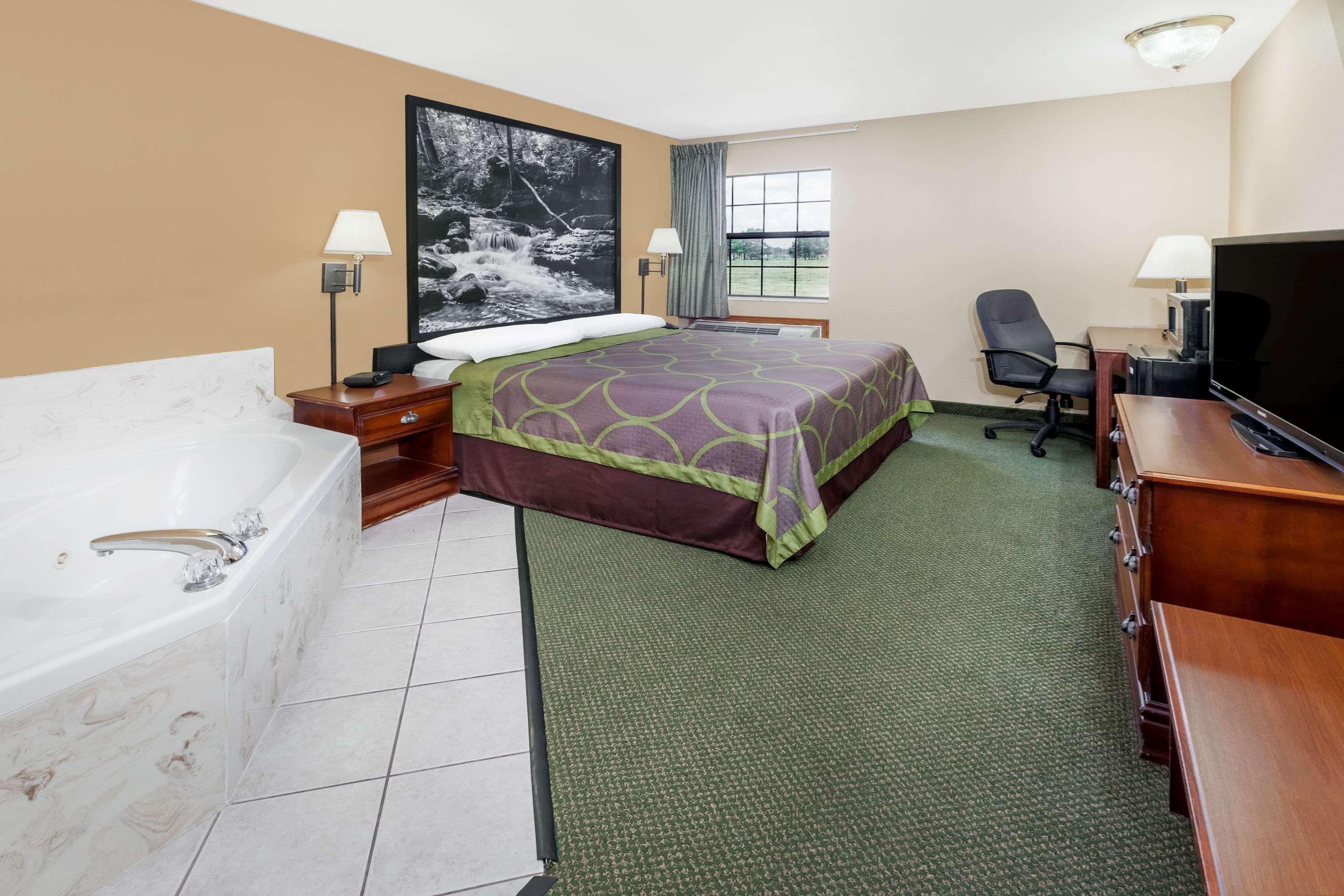 Hotel Super 8 By Wyndham Pine Bluff Esterno foto