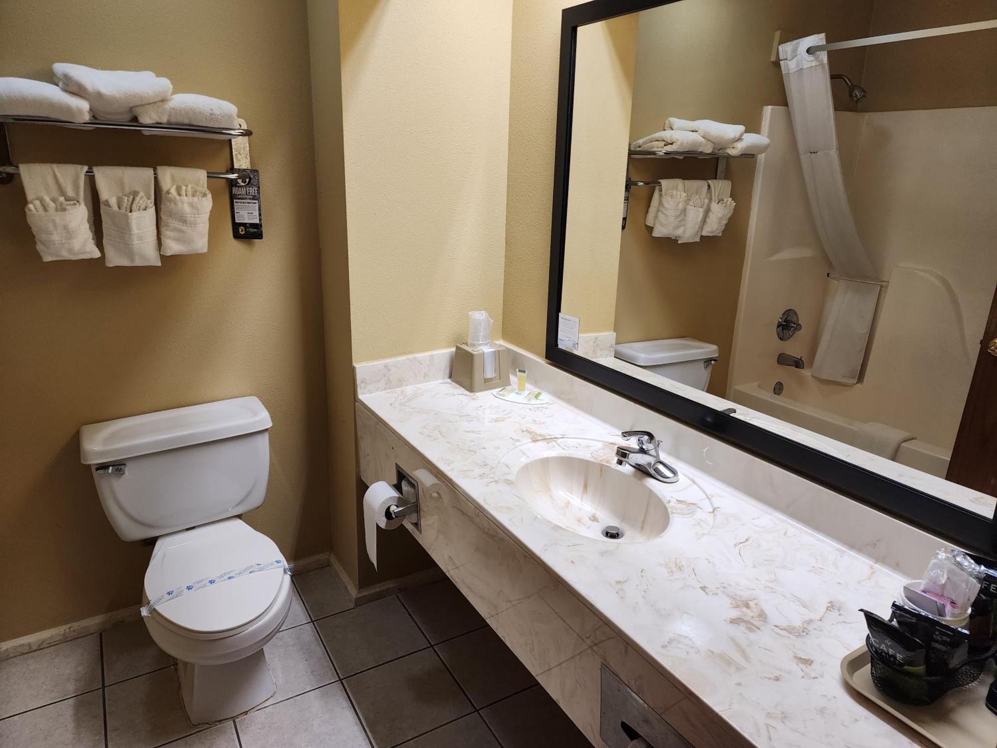 Hotel Super 8 By Wyndham Pine Bluff Esterno foto