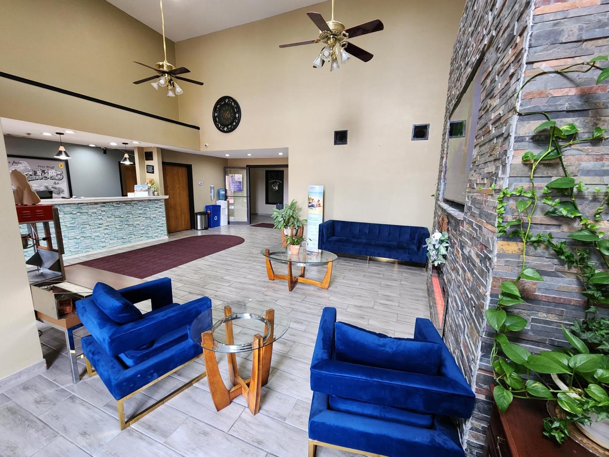 Hotel Super 8 By Wyndham Pine Bluff Esterno foto
